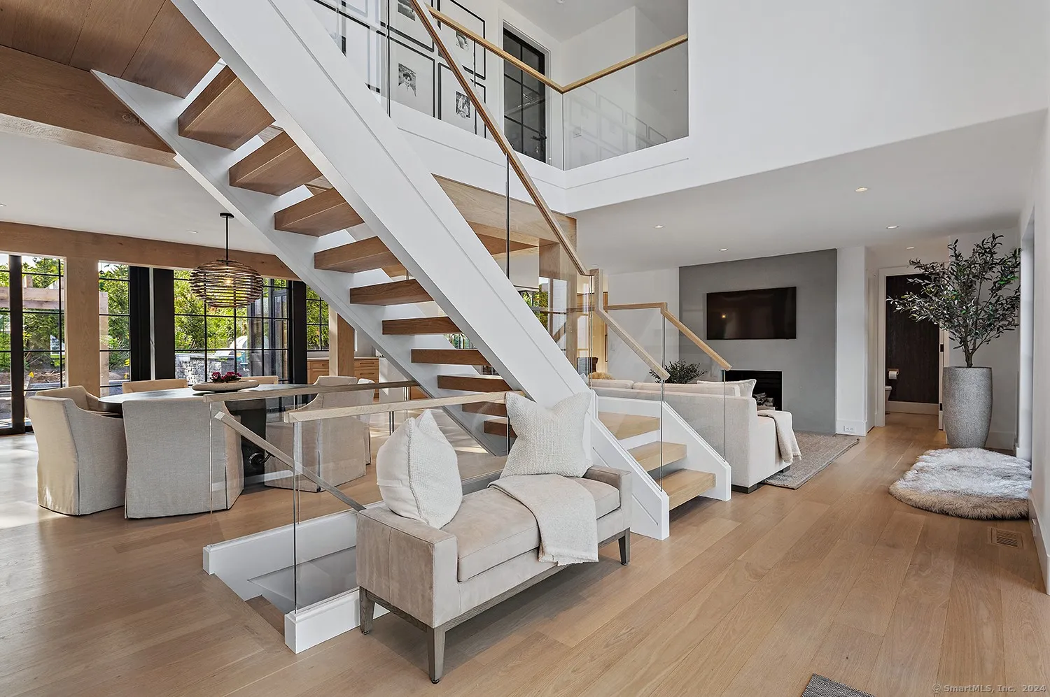 Pros and Cons or Ranch Style Homes