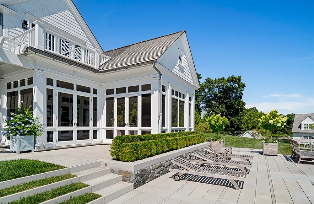 Why Shingle Style Luxury Homes Are Perfect for Connecticut’s Coastal Towns